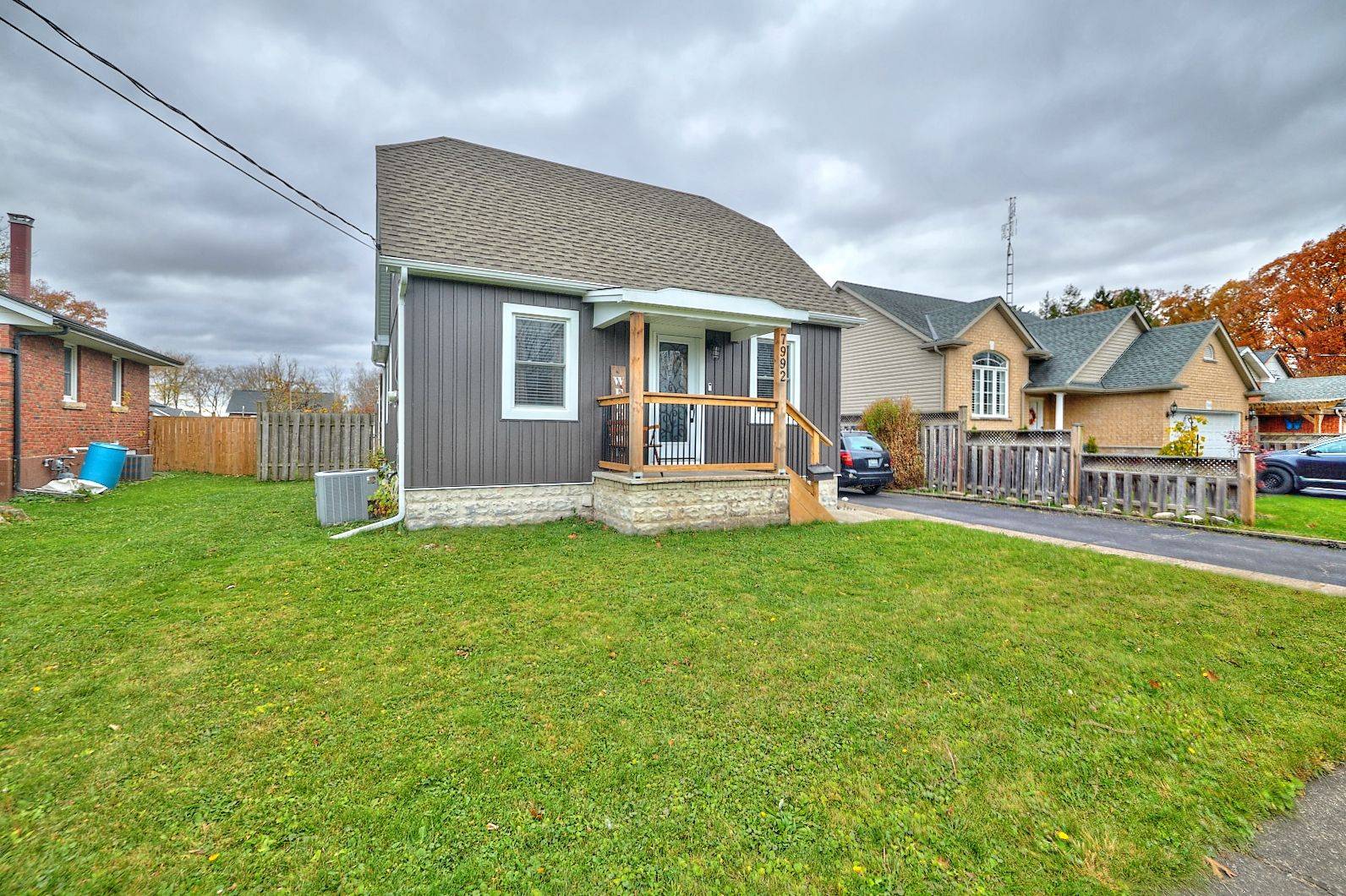 Niagara Falls, ON L2G 6S9,7992 PETER ST