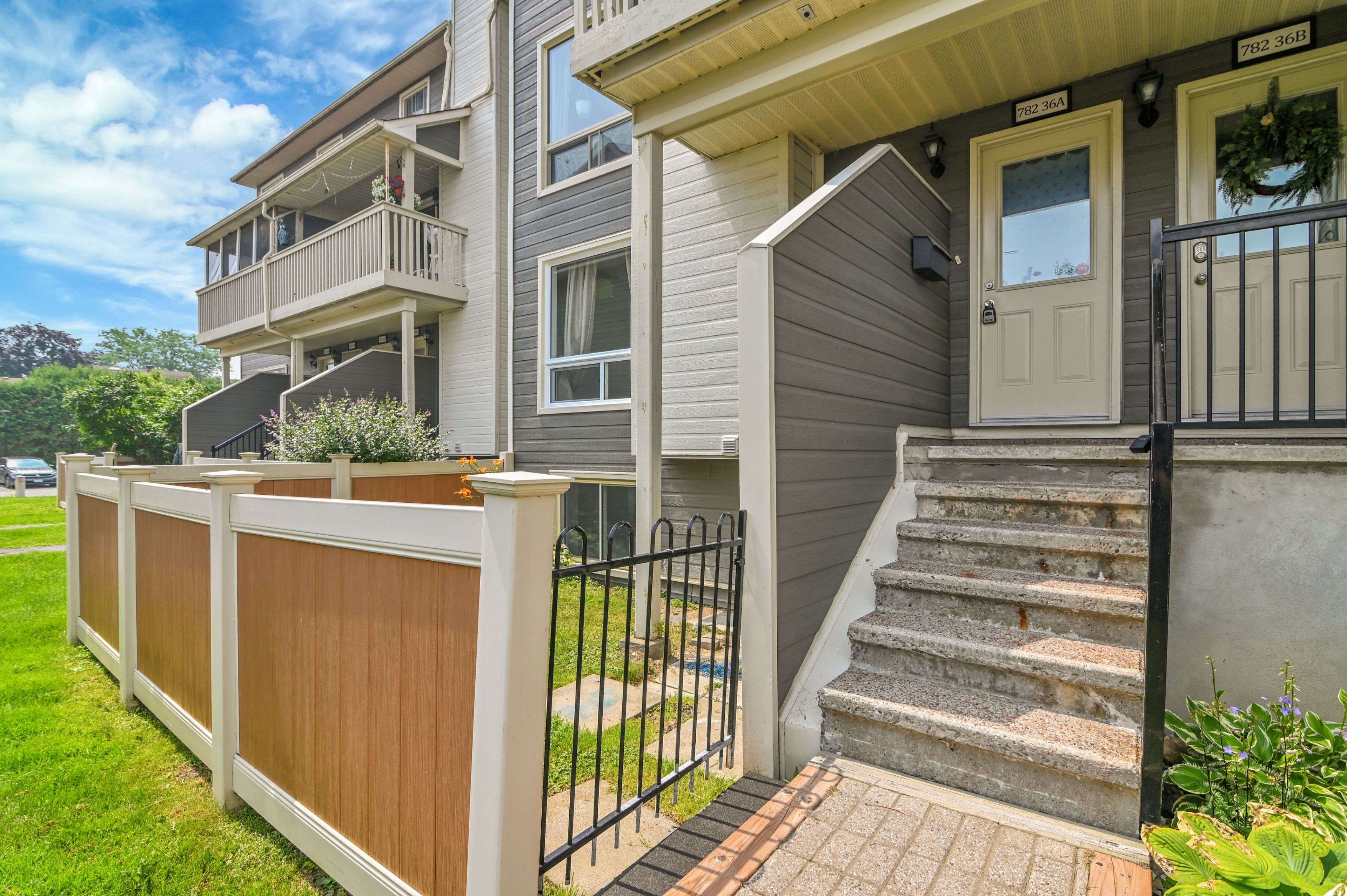 Orleans - Convent Glen And Area, ON K1C 4R7,782 St. Andre DR #36A