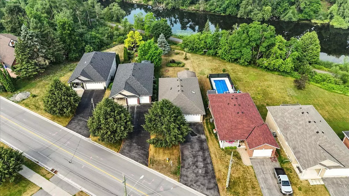Kawartha Lakes, ON K9V 1C3,47 Logie ST