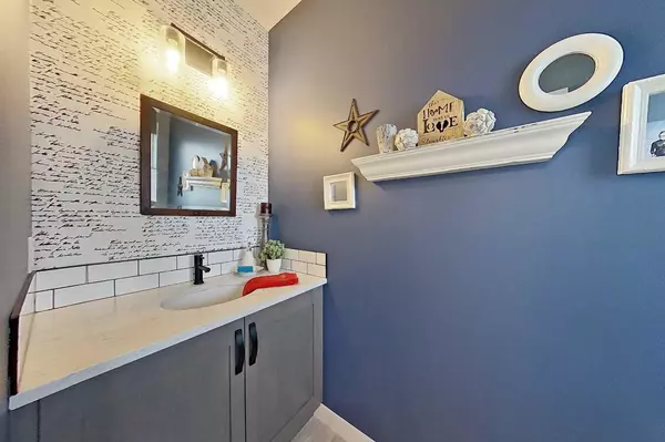 Red Deer, AB T4P 0G5,30 Caribou CRES