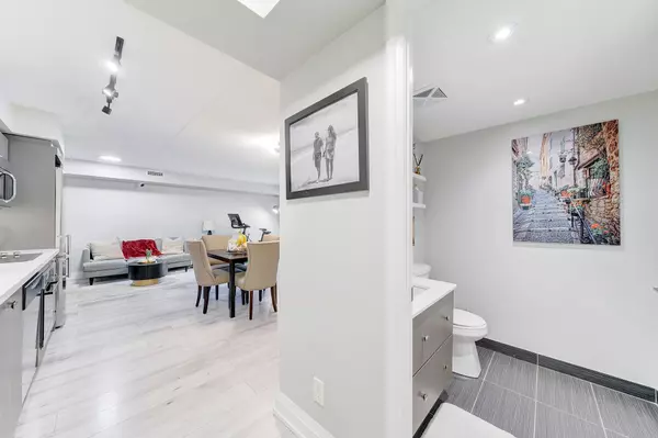 Toronto C06, ON M3H 0C6,565 Wilson AVE #421