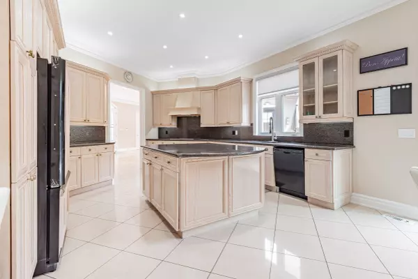 Richmond Hill, ON L4B 4B9,39 Frybrook CRES
