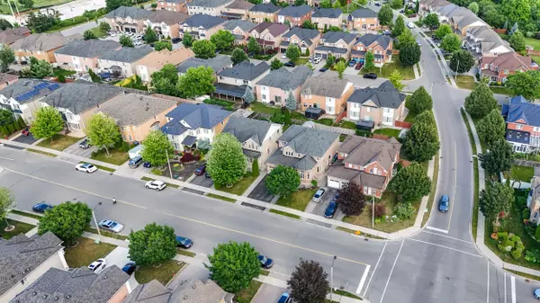 Brampton, ON L6P 1S8,15 Latania BLVD