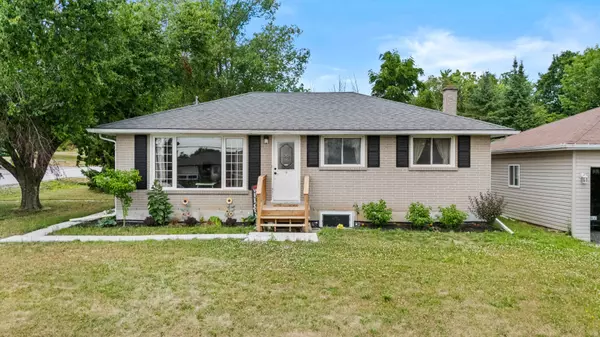 300 Lindan AVE, Selwyn, ON K9L 1K6