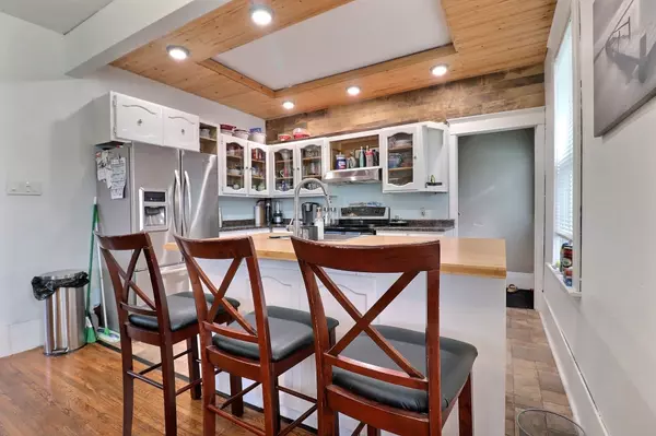 London South, ON N6R 1P9,7084 Longwoods RD