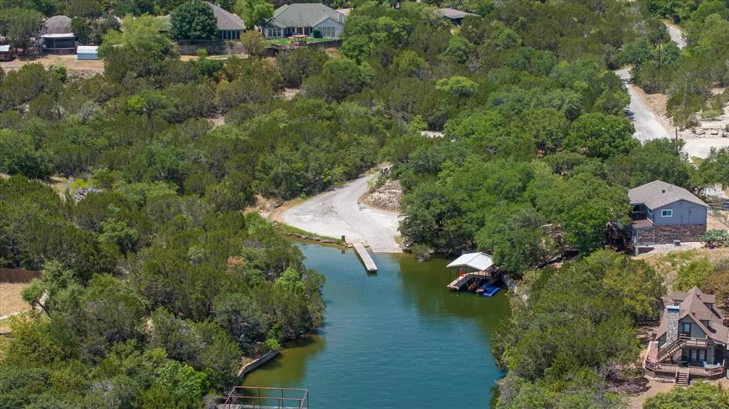 2202 Cactus Alley, Granbury, TX 76048