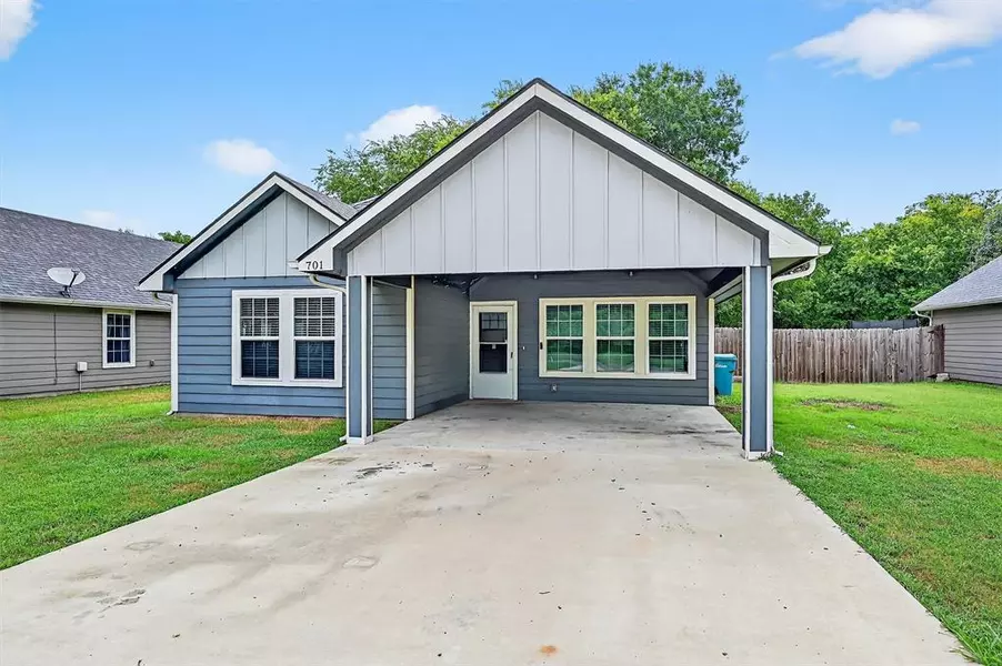 701 S Binkley Street, Sherman, TX 75092