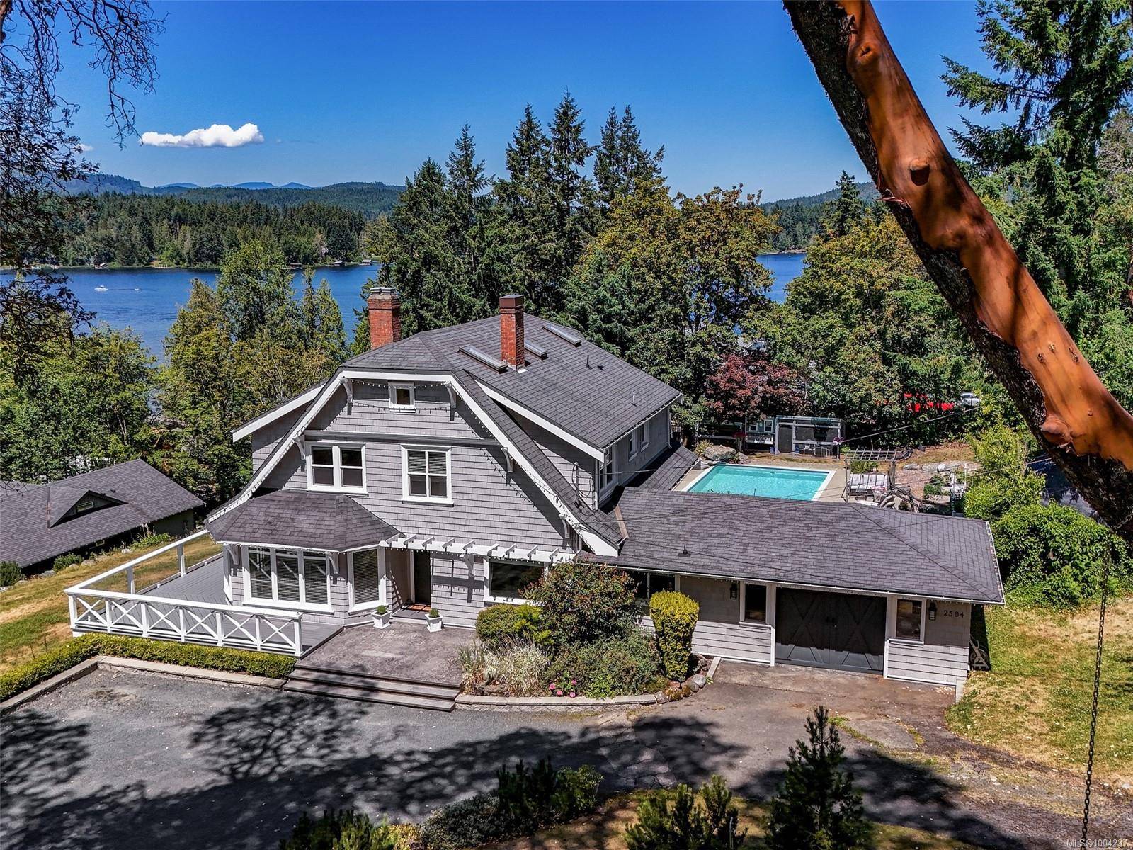2564 Lavinia Rd, Shawnigan Lake, BC V0R 2W2