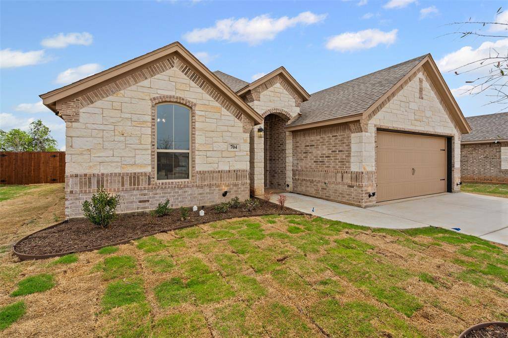 Springtown, TX 76082,704 Jameson