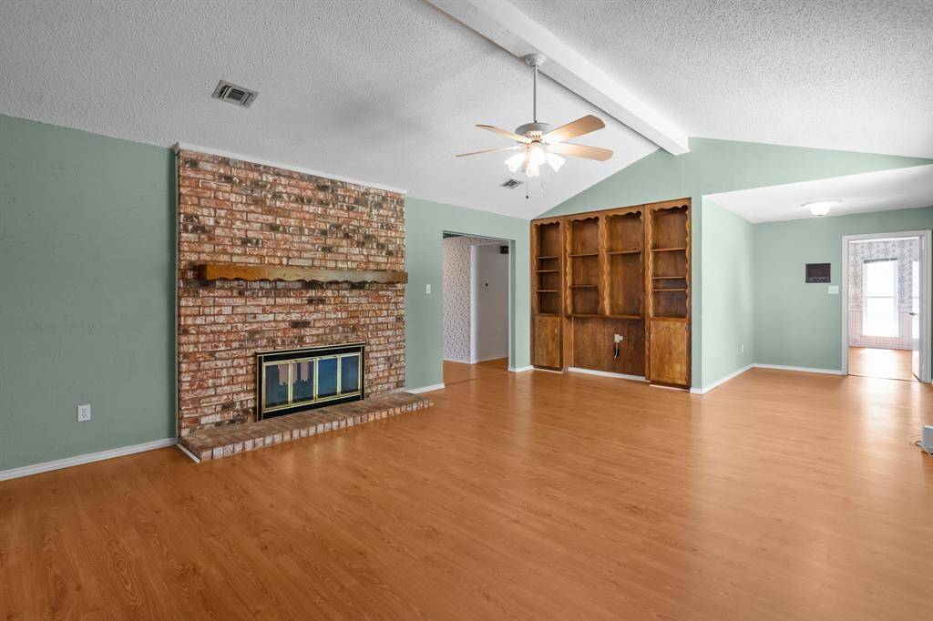 Fort Worth, TX 76179,7725 Westwind Drive