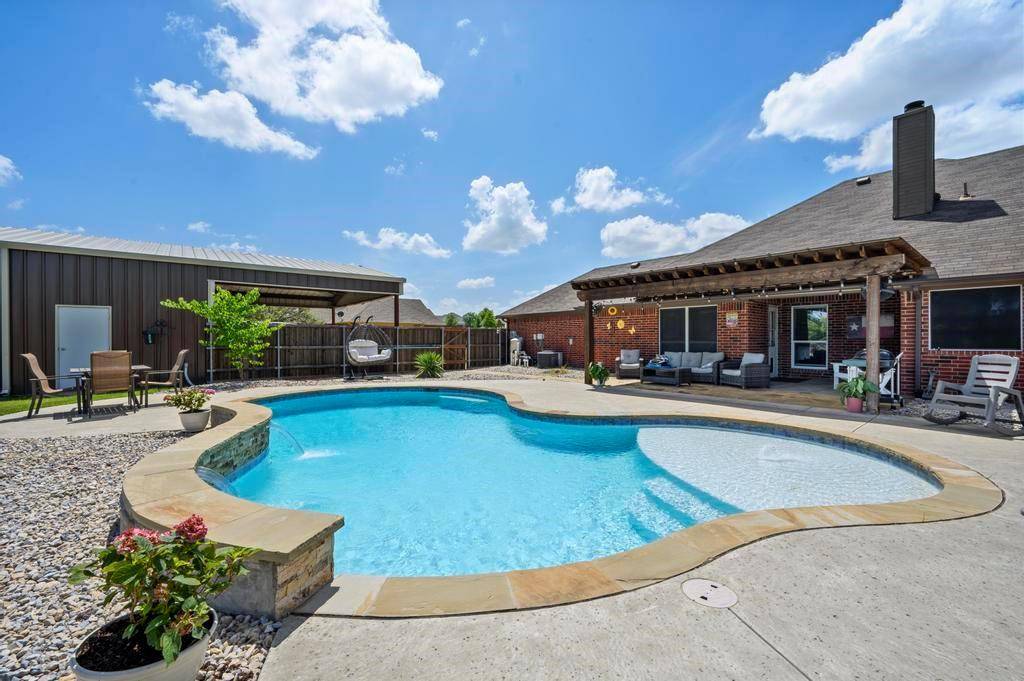 11155 Country Ridge Lane, Forney, TX 75126