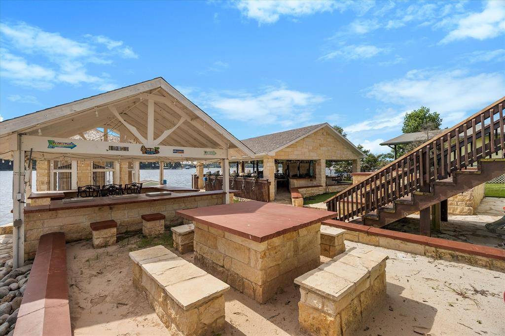 Mabank, TX 75156,220 Pin Oak Drive