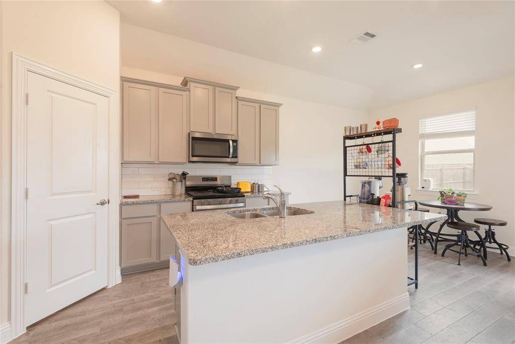 Aubrey, TX 76227,10924 Klondike Lane