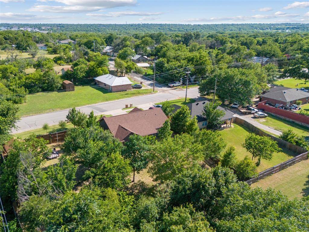 Weatherford, TX 76086,305-B E 8th Street