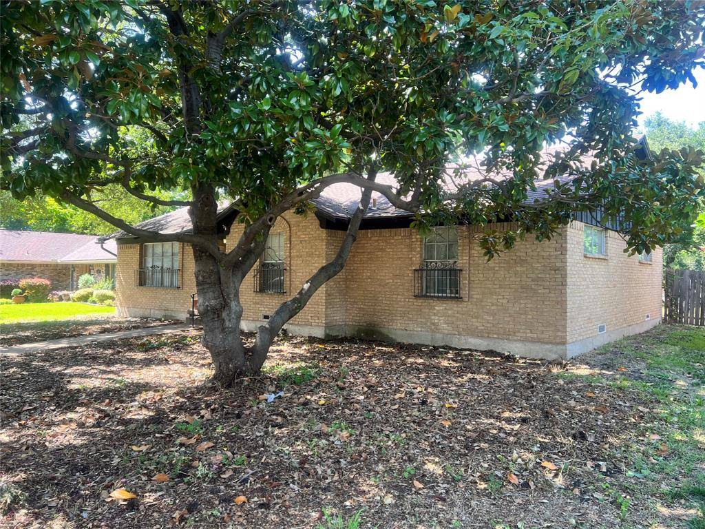 Richardson, TX 75081,527 E Polk Street