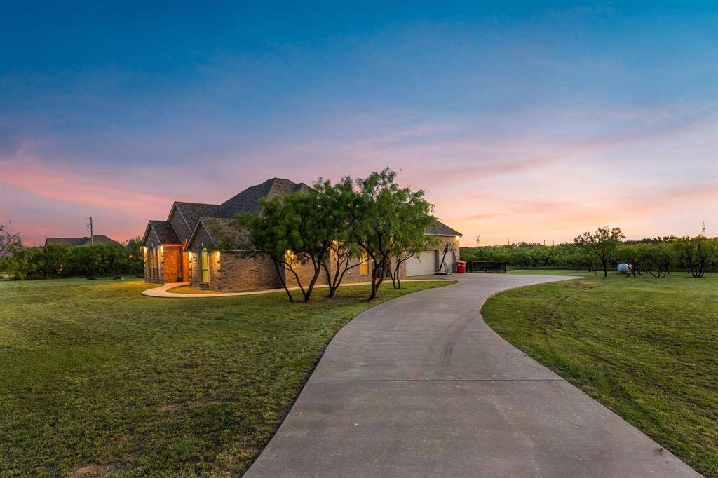 Wichita Falls, TX 76310,6014 Quail Ridge