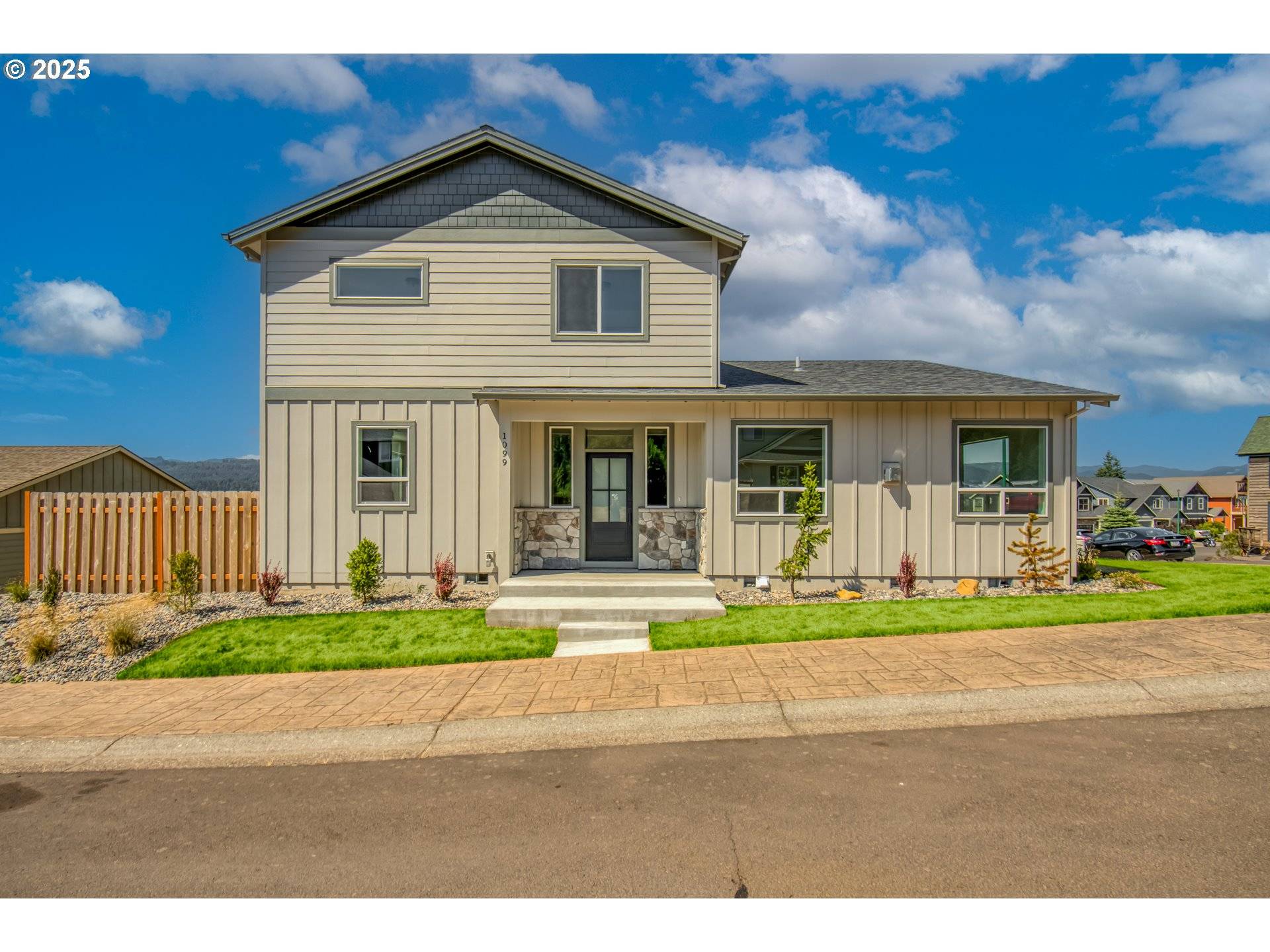 Cascade Locks, OR 97014,1099 SE Windsong DR