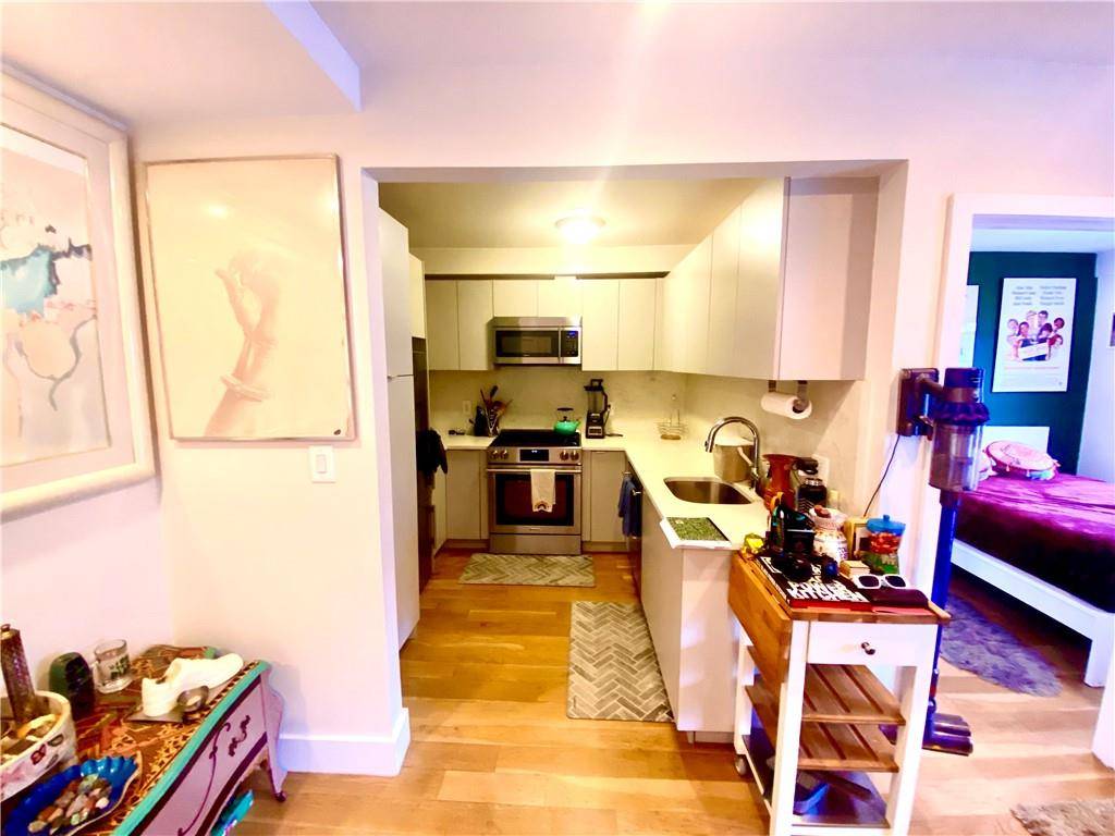 Brooklyn, NY 11221,490 Van Buren ST #3A