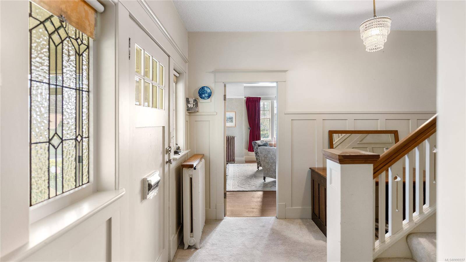 Victoria, BC V8V 3E1,1296 Richardson St