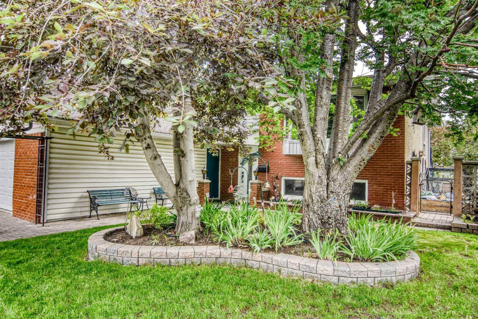 Calgary, AB T2W 1C6,11108 Braxton RD SW