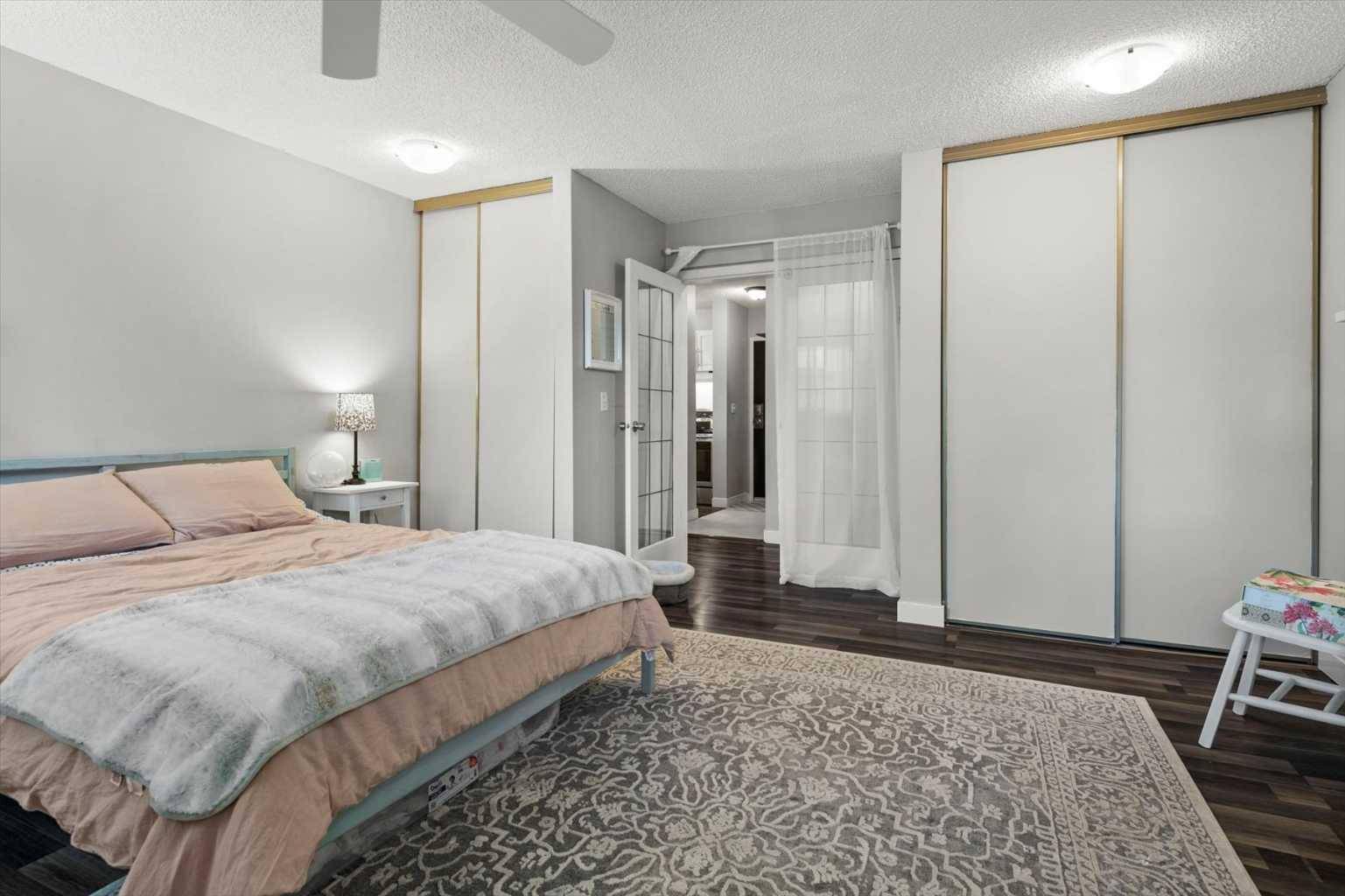Calgary, AB T3H2P4,393 Patterson HL Southwest #3304