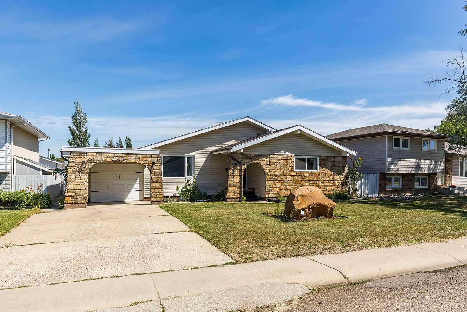 2170 Hawke CRES NE, Medicine Hat, AB T1C 1J7