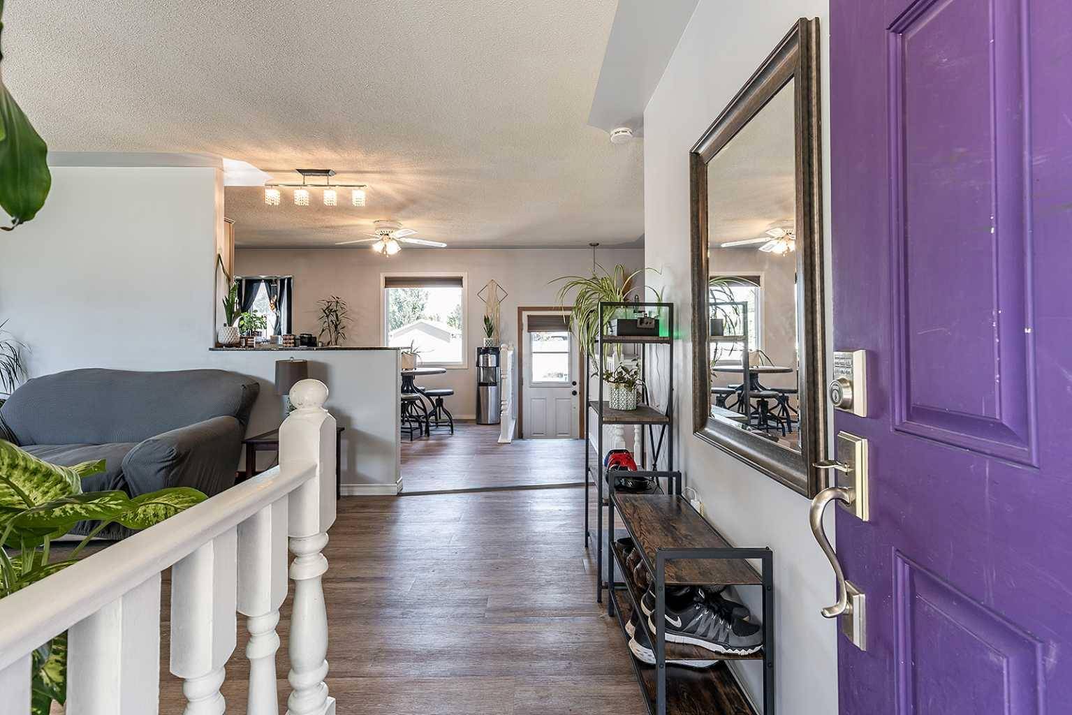 Medicine Hat, AB T1C 1J7,2170 Hawke CRES NE