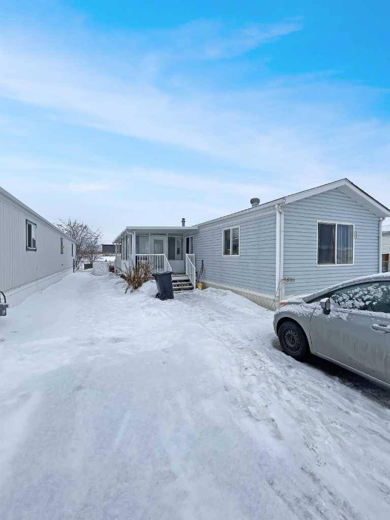 10806 98 ST, Clairmont, AB T8X5E4