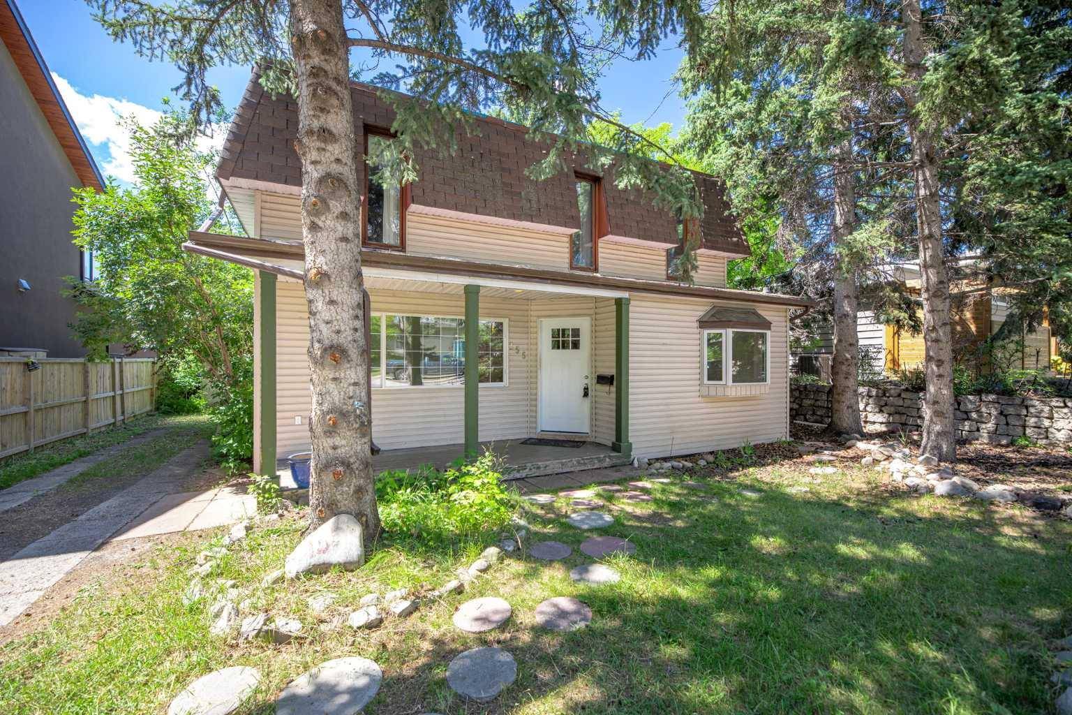 Calgary, AB T2N 2Z2,155 35 ST NW