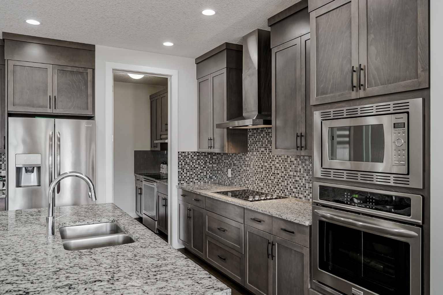 Calgary, AB T2X 1Y5,55 Walden PL SE