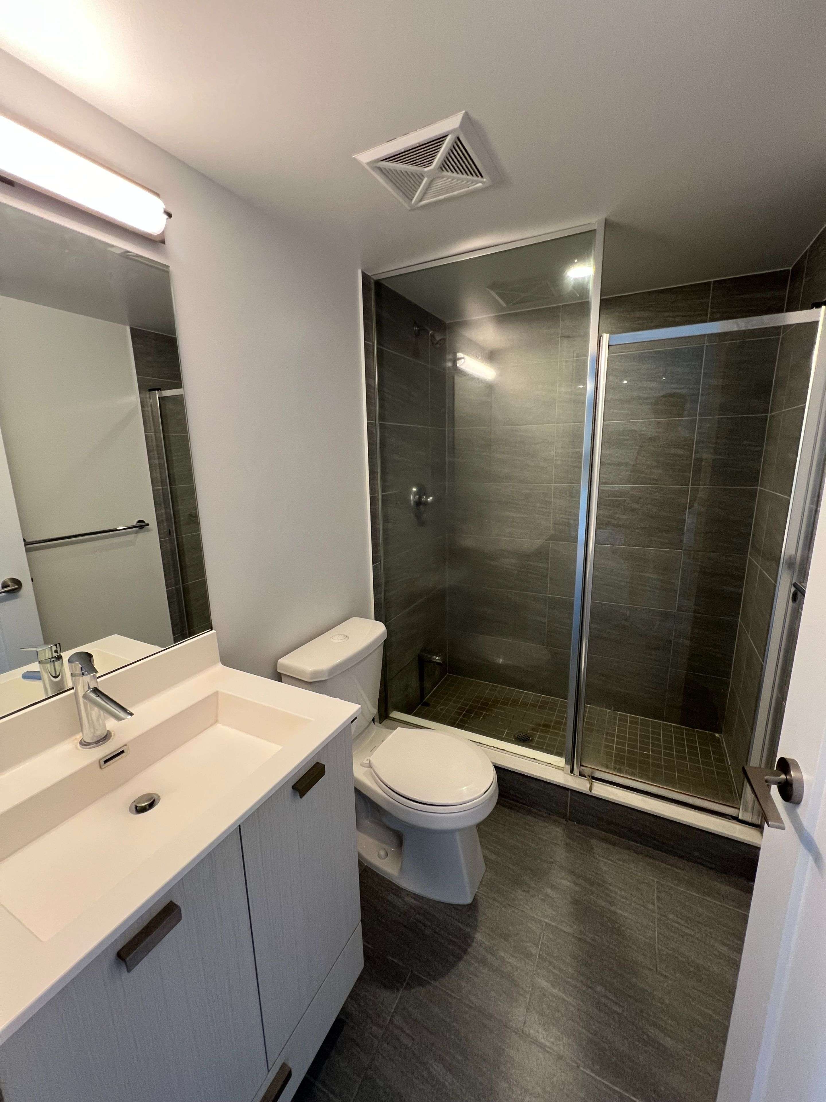 Toronto E07, ON M1S 0L7,275 Village Green SQ #1818