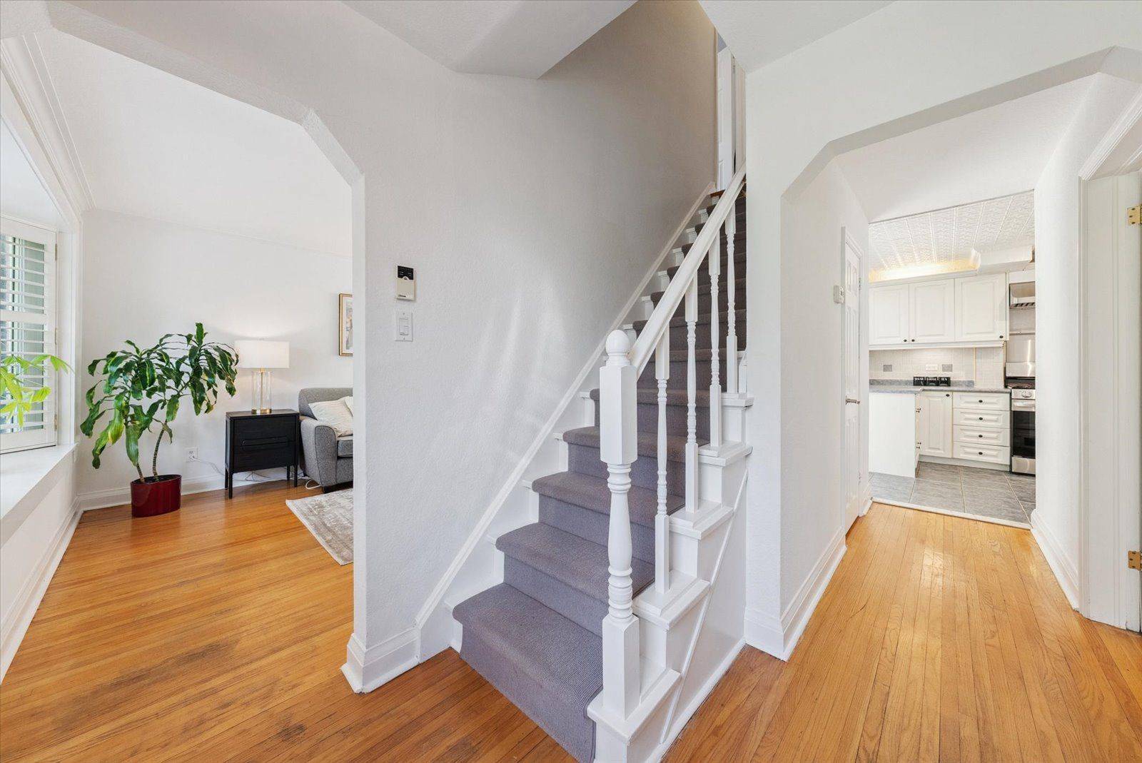 Toronto E08, ON M1N 1M7,3 Latham AVE