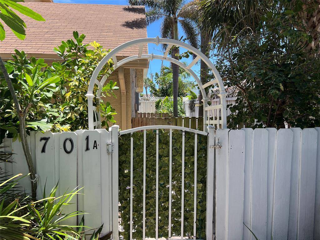 Pompano Beach, FL 33062,701 S Ocean Blvd #701-A