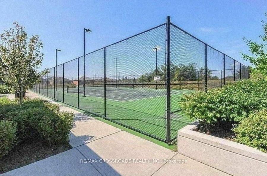 Mississauga, ON L5G 0B9,349 Rathburn RD W #1808