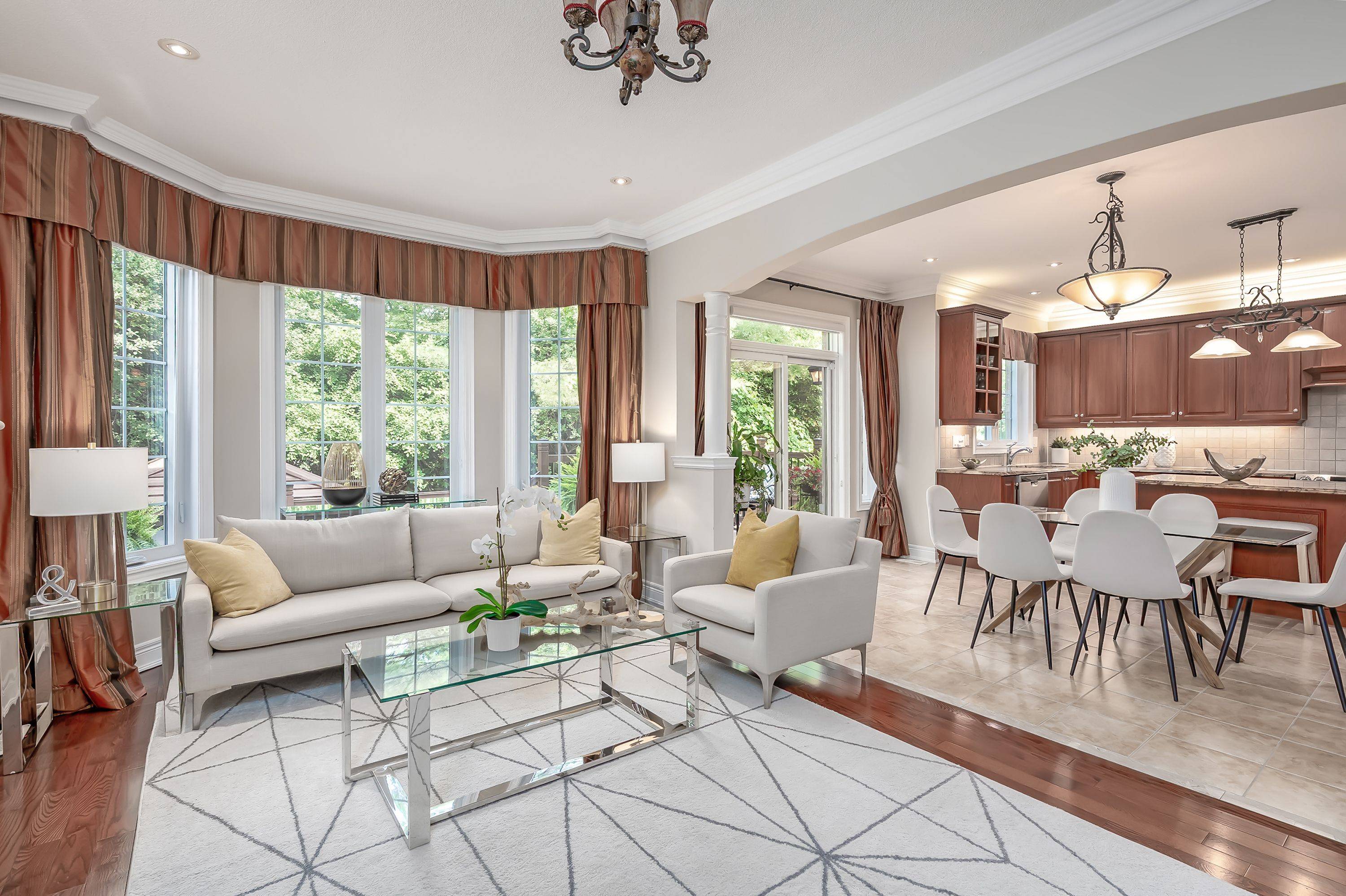 Oakville, ON L6M 4W4,2257 Adirondak TRL