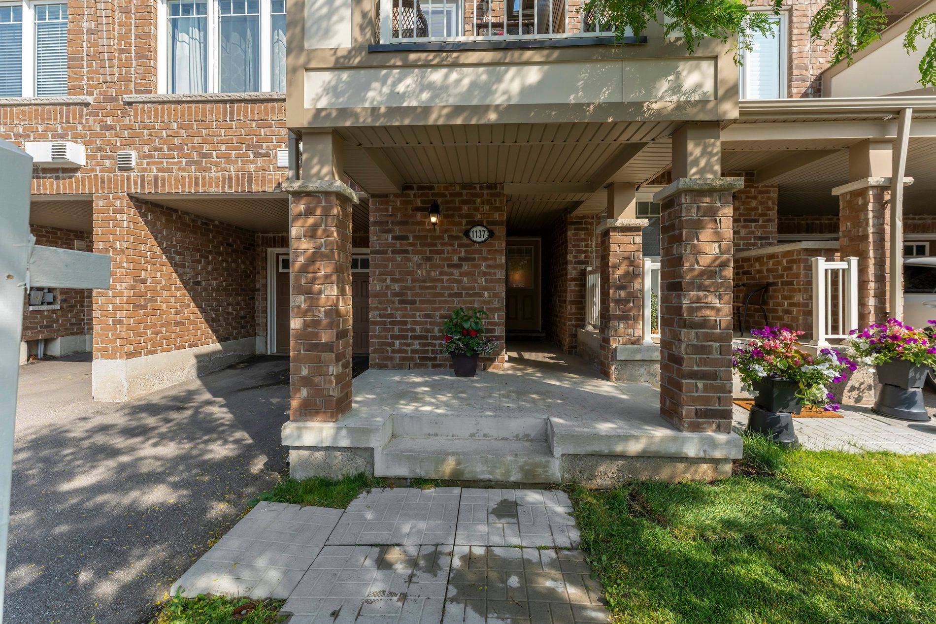 Milton, ON L9T 7K6,1137 Duignan CRES