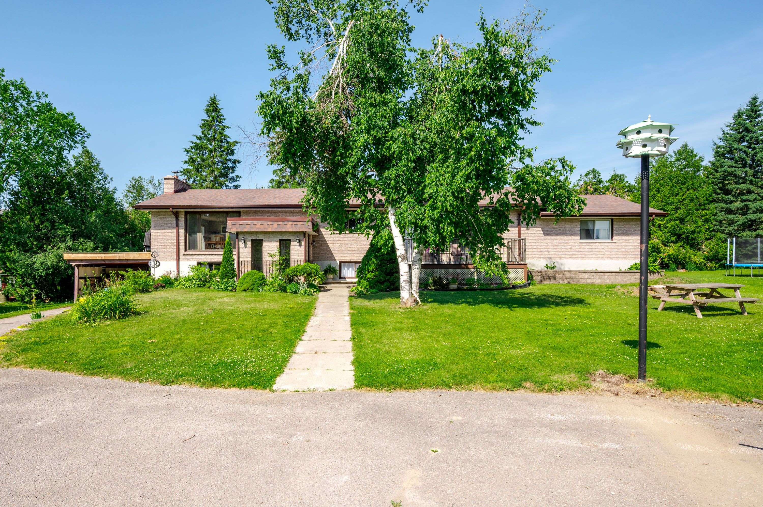 Douro-dummer, ON K9J 6Y1,1496 Bradfield RD