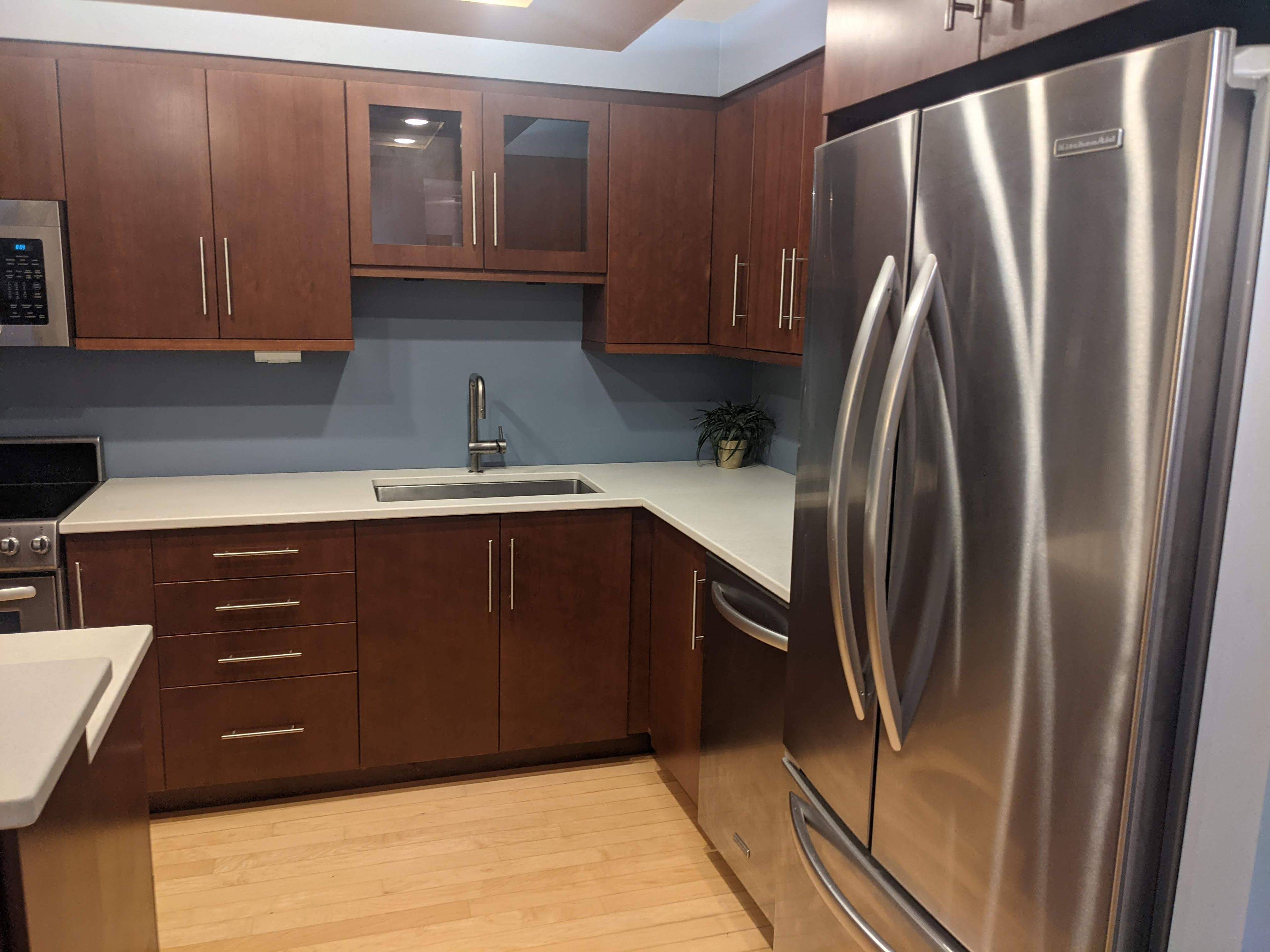 Ottawa Centre, ON K1R 7W8,200 Bay ST #704