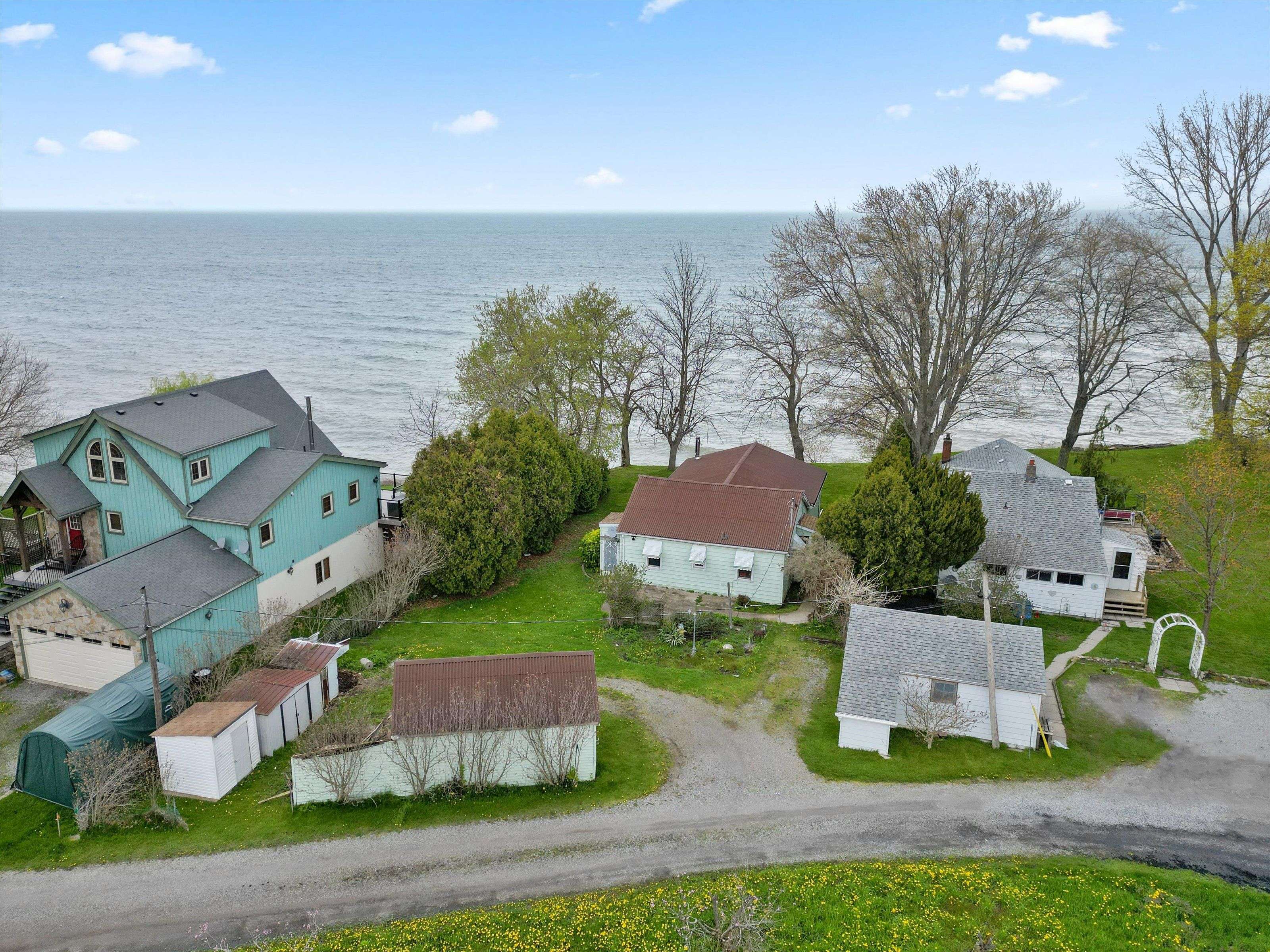 Niagara-on-the-lake, ON L0S 1J0,10 Firelane 10a RD