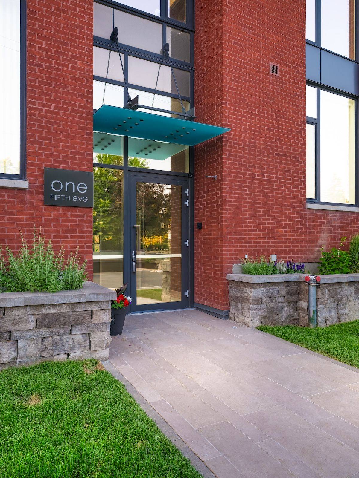 Glebe - Ottawa East And Area, ON K1S 5W3,1 Fifth AVE #205