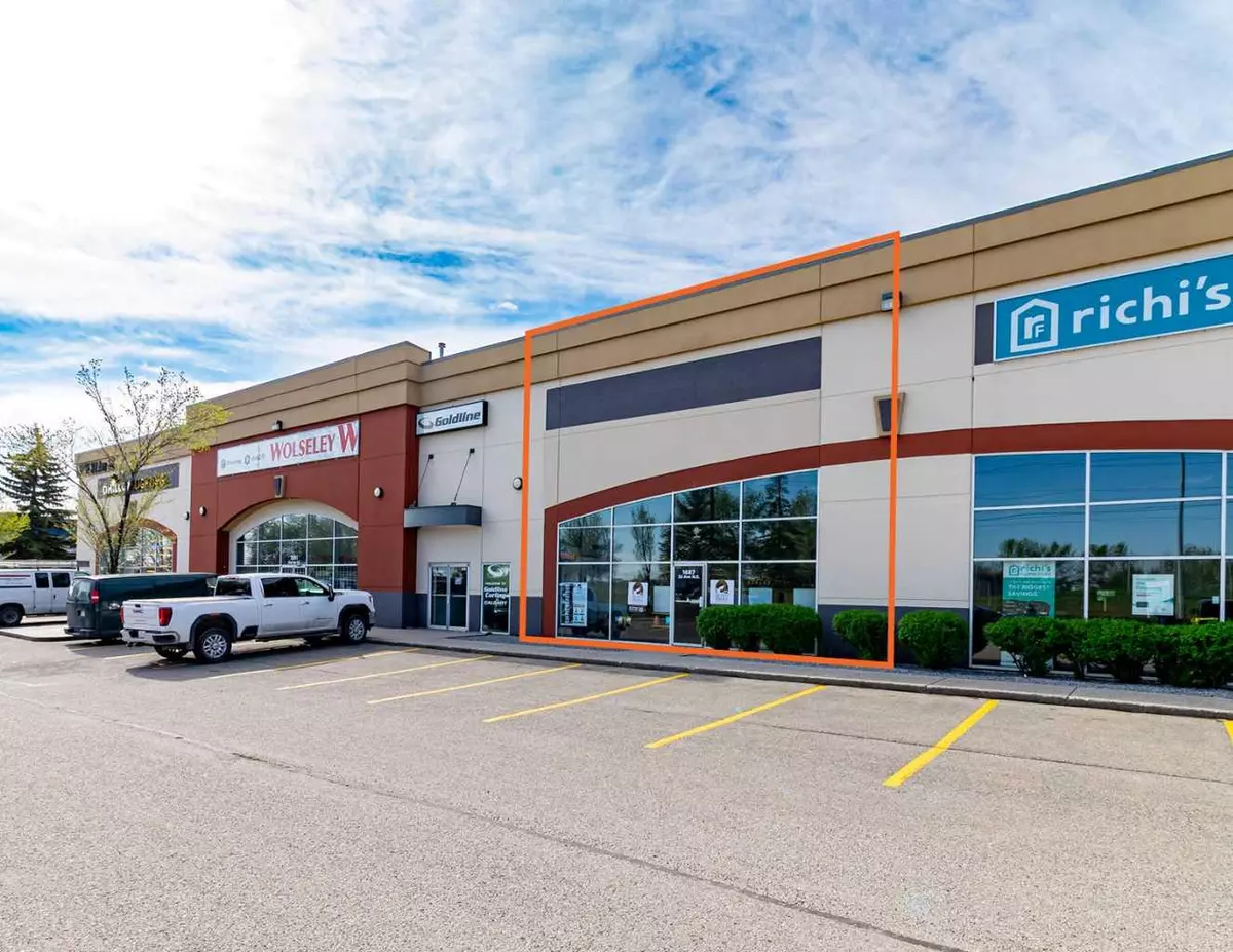 Calgary, AB T2E7Z5,1687 32 AVE NE