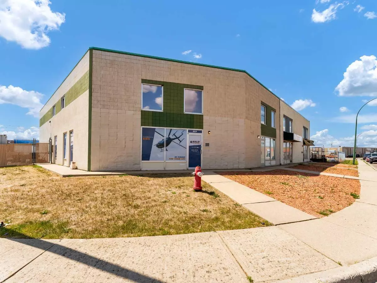 Medicine Hat, AB T1A 8C4,557 18 ST SW