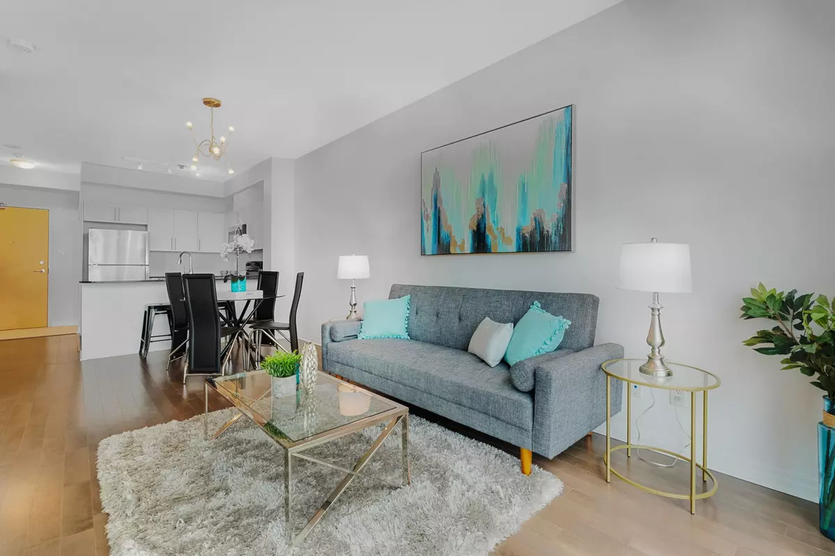 Mississauga, ON L5B 0C1,3515 Kariya DR #703