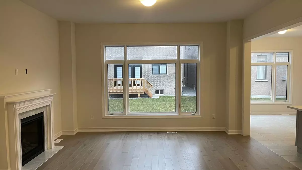 Oakville, ON L6H 0W1,86 Carnegie DR