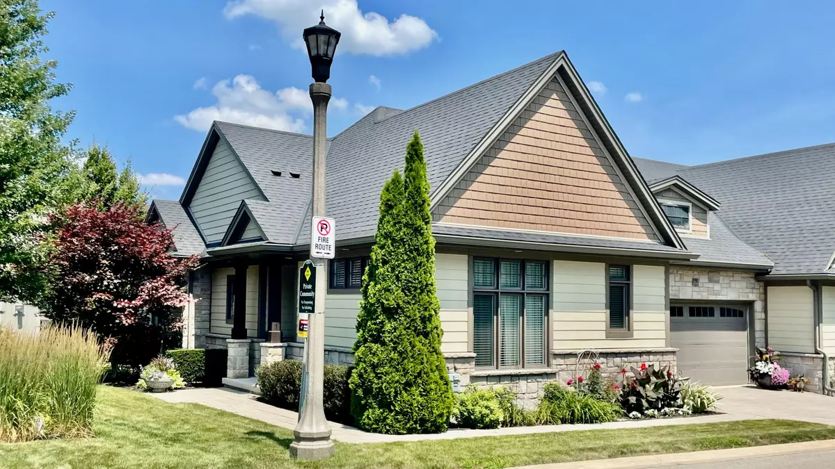 Niagara-on-the-lake, ON L0S 1J1,2 Sawmill LN