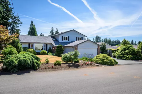 2069 Gull Ave, Comox, BC V9M 1L5