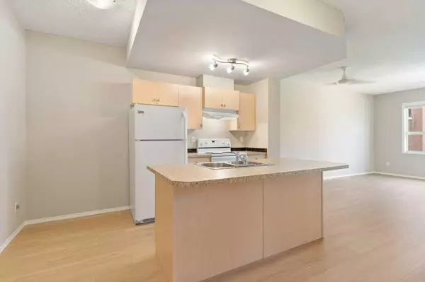 Calgary, AB T2B 3V2,73 Erin Woods CT SE #1107