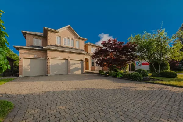 77 Malden ST, Vaughan, ON L4L 8J3
