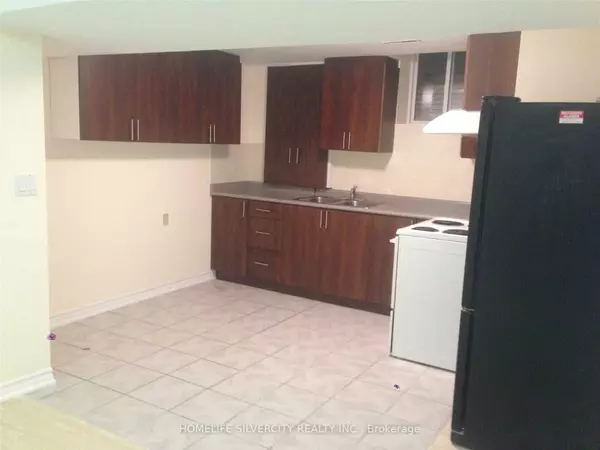 Markham, ON L3S 3G5,88 Featherstone AVE E #Basement