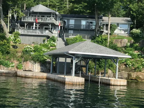 35 Riverview DR, Front Of Leeds & Seeleys Bay, ON K0E 1V0